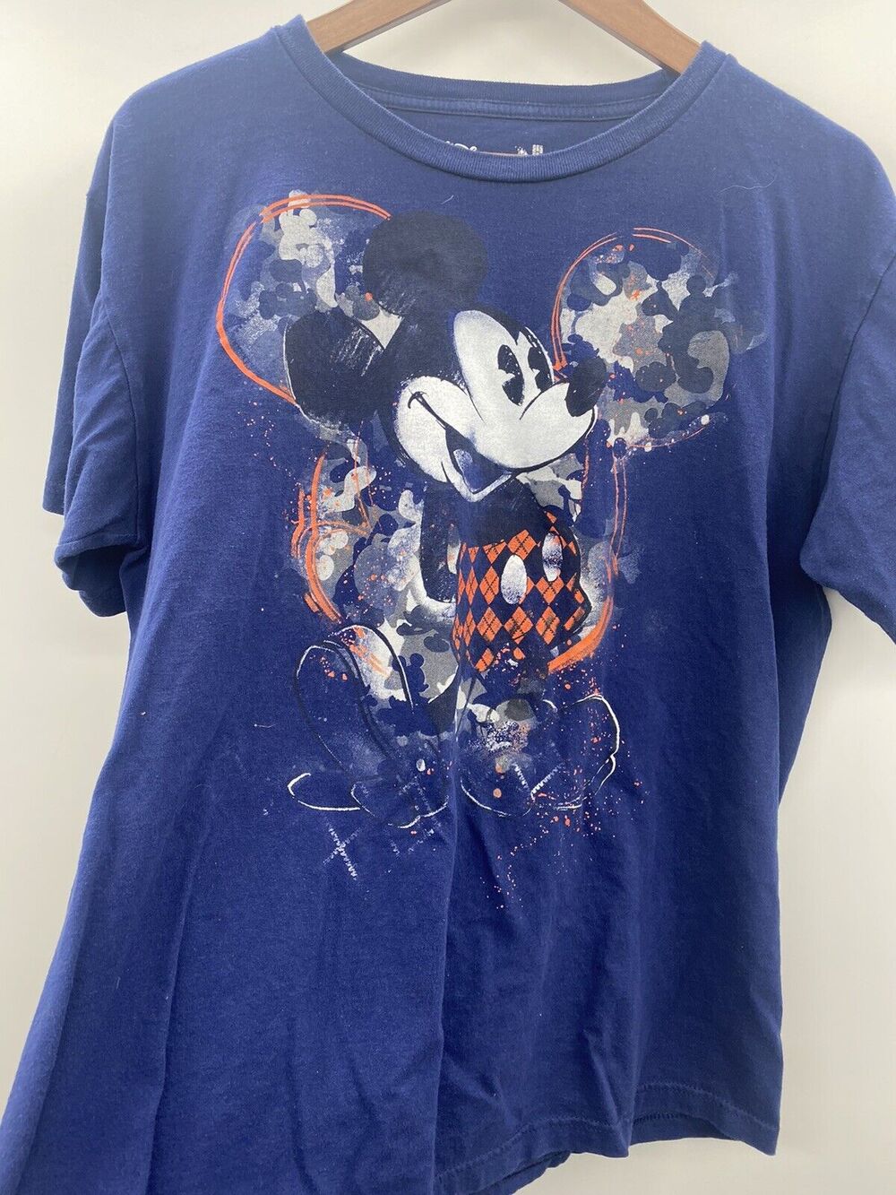 Disney Store Micky Mouse Men's T-Shirt Size L.